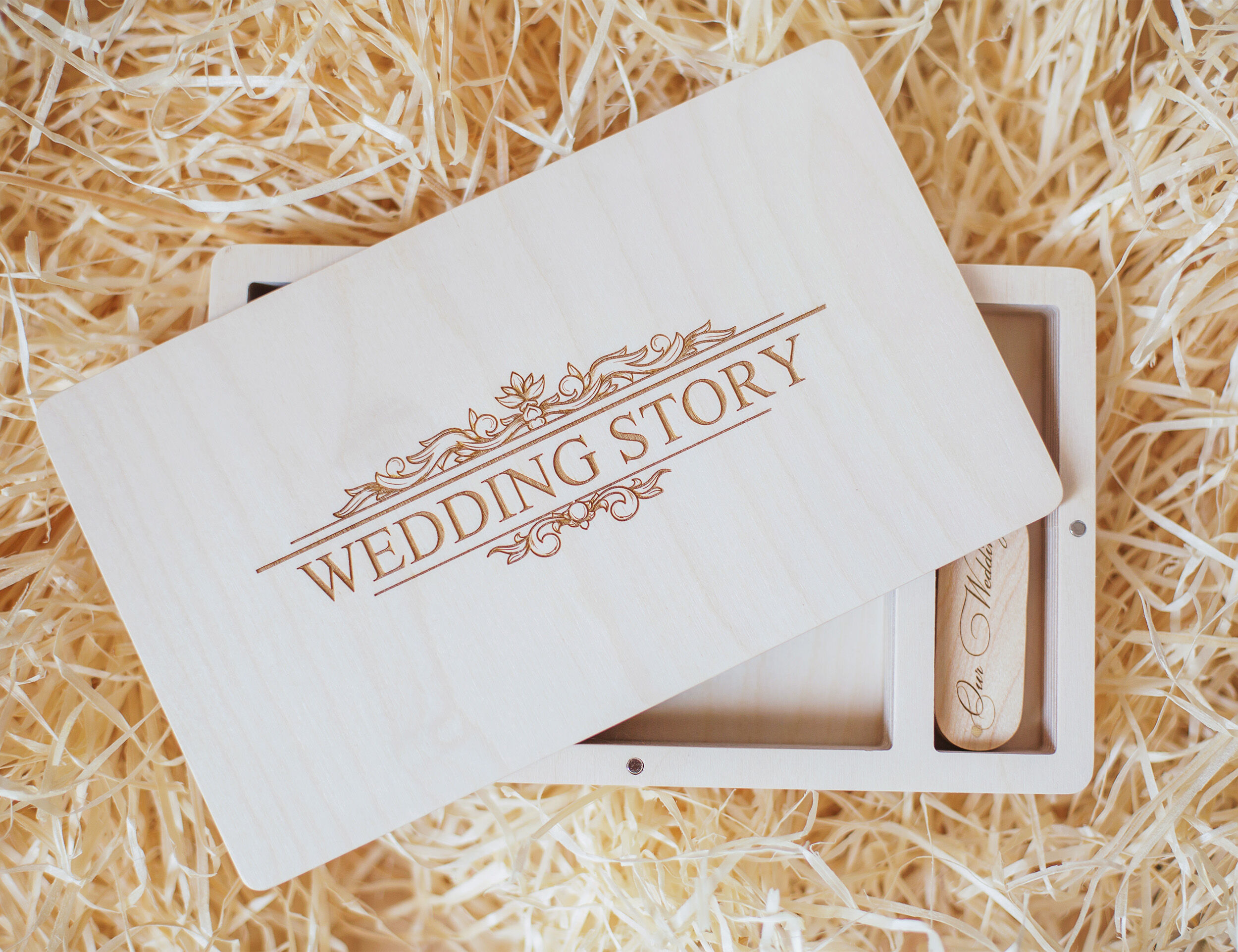 A beautifull white photo album for wedding